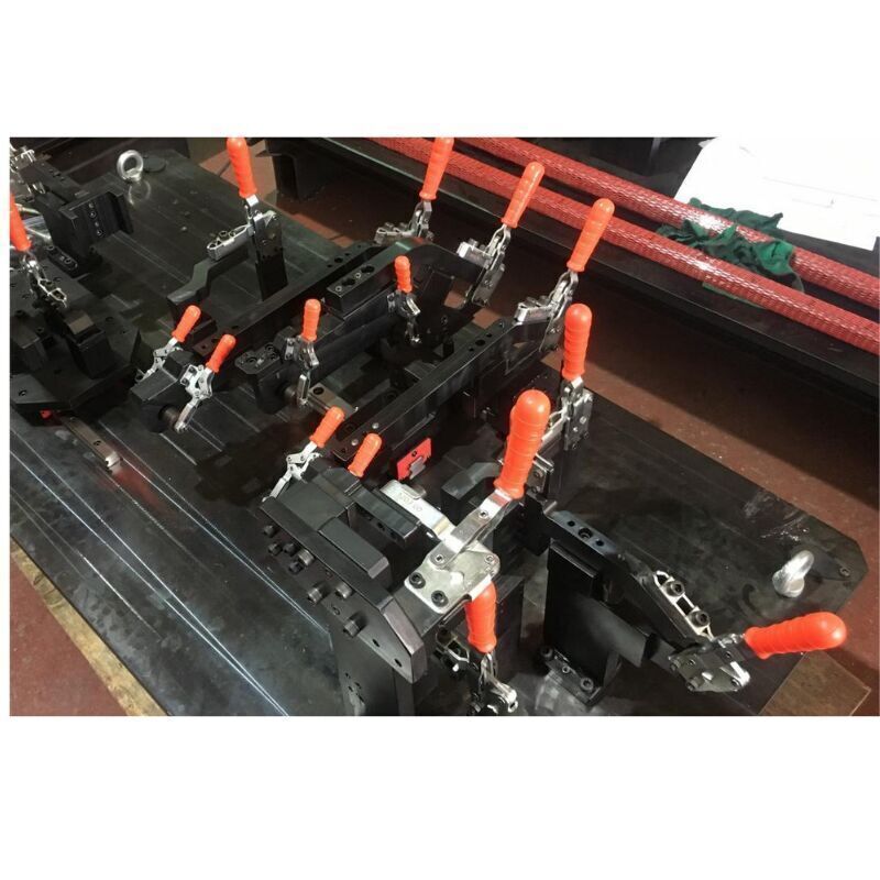 Vertical Base Clamp Vertical Connection Element 1104 D-L